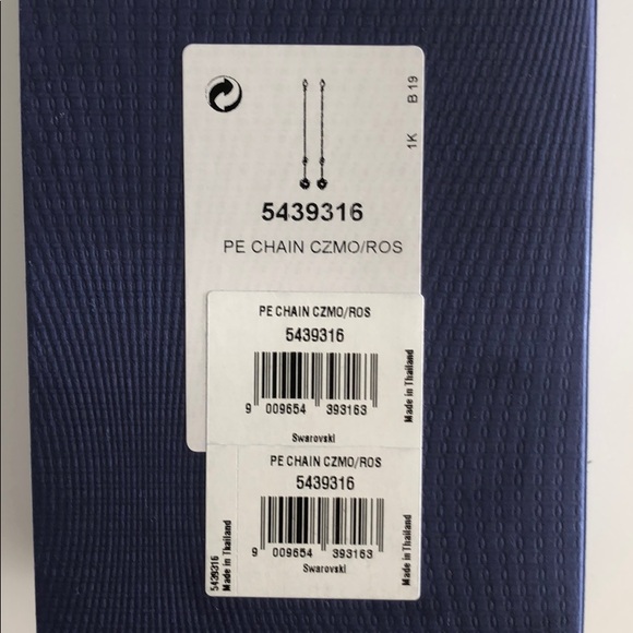 Swarovski Heart Earrings - Picture 5 of 5